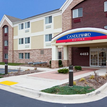 Candlewood Suites Milwaukee Brown Deer, An Ihg Hotel Екстер'єр фото