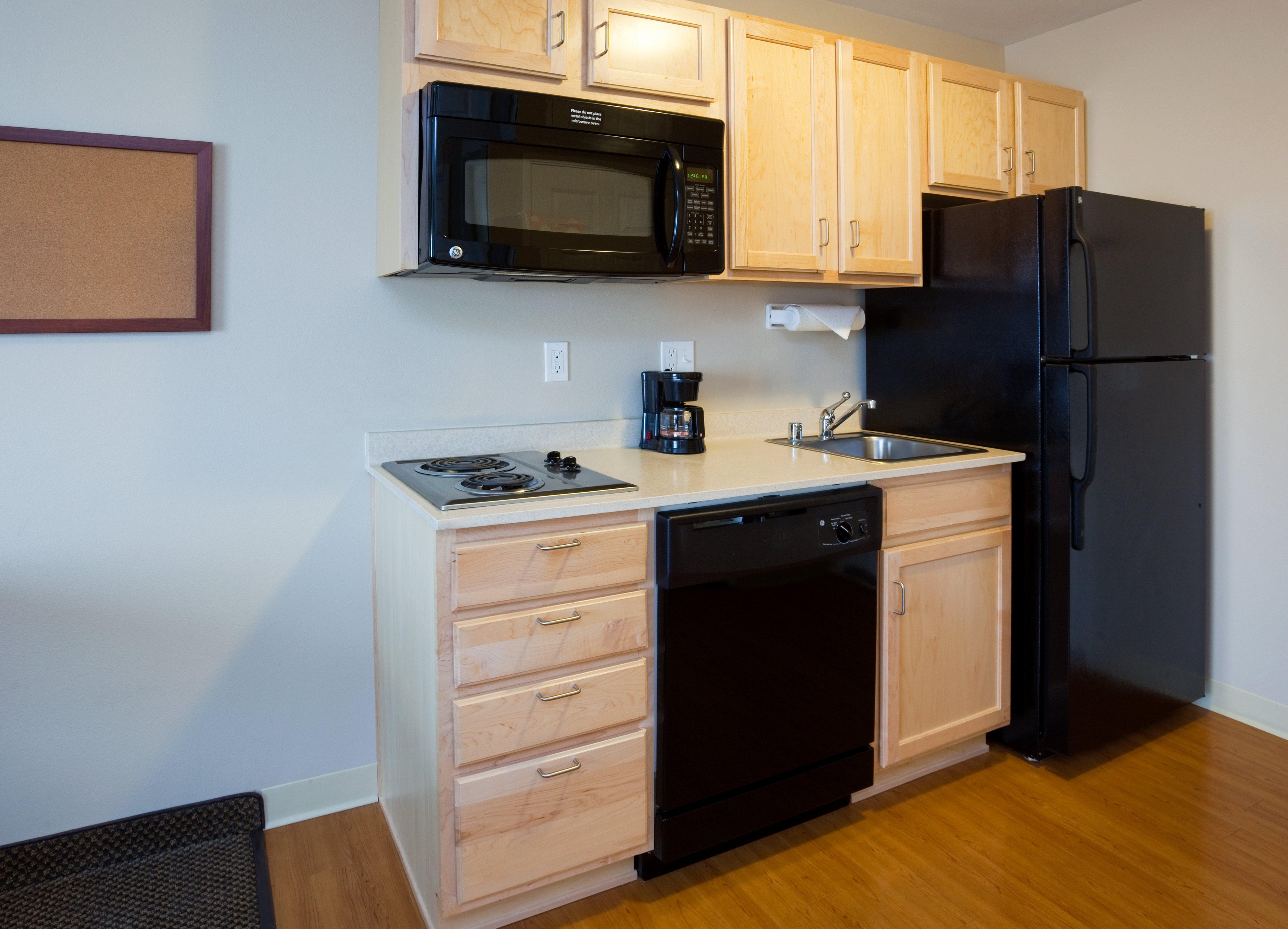 Candlewood Suites Milwaukee Brown Deer, An Ihg Hotel Екстер'єр фото